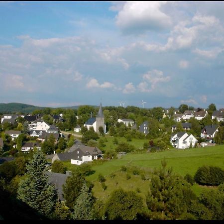 Ferienwohnung & Zimmer Olpe bei Meschede Exterior foto